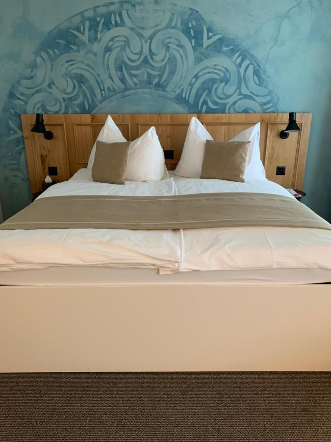 Wädenswil Hotel Engel Am Bahnhof מראה חיצוני תמונה