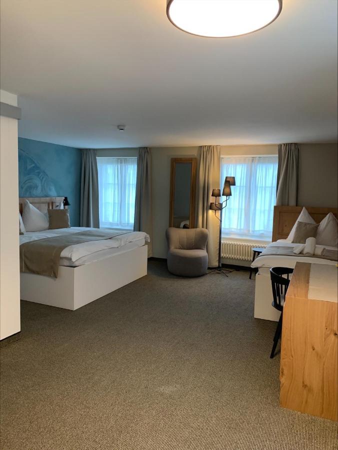 Wädenswil Hotel Engel Am Bahnhof מראה חיצוני תמונה