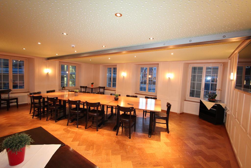 Wädenswil Hotel Engel Am Bahnhof מראה חיצוני תמונה