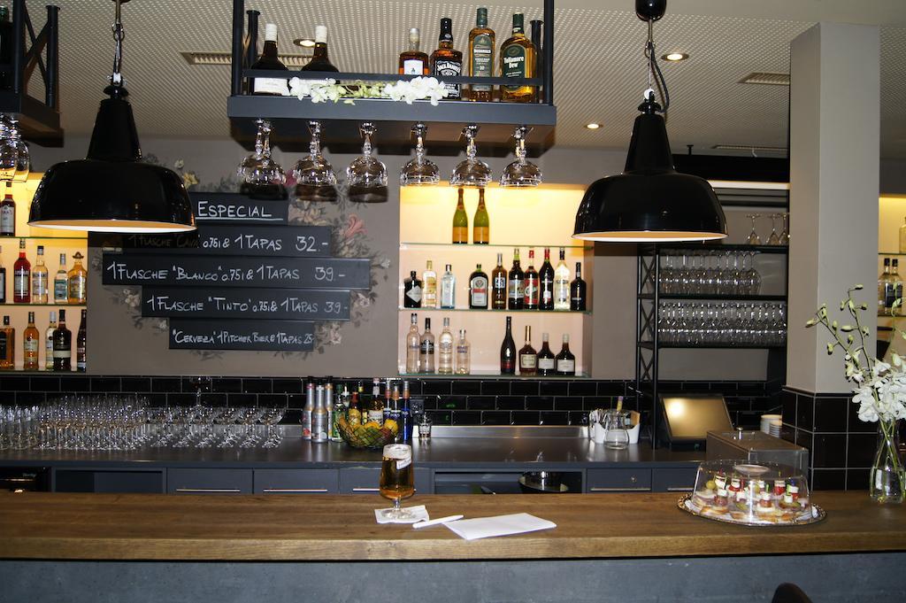 Wädenswil Hotel Engel Am Bahnhof מראה חיצוני תמונה